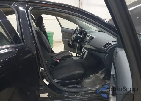 2016 Mitsubishi Lancer Es/Se/Sel z USA, uszkodzony, nr VIN JA32V2FW5GU012700